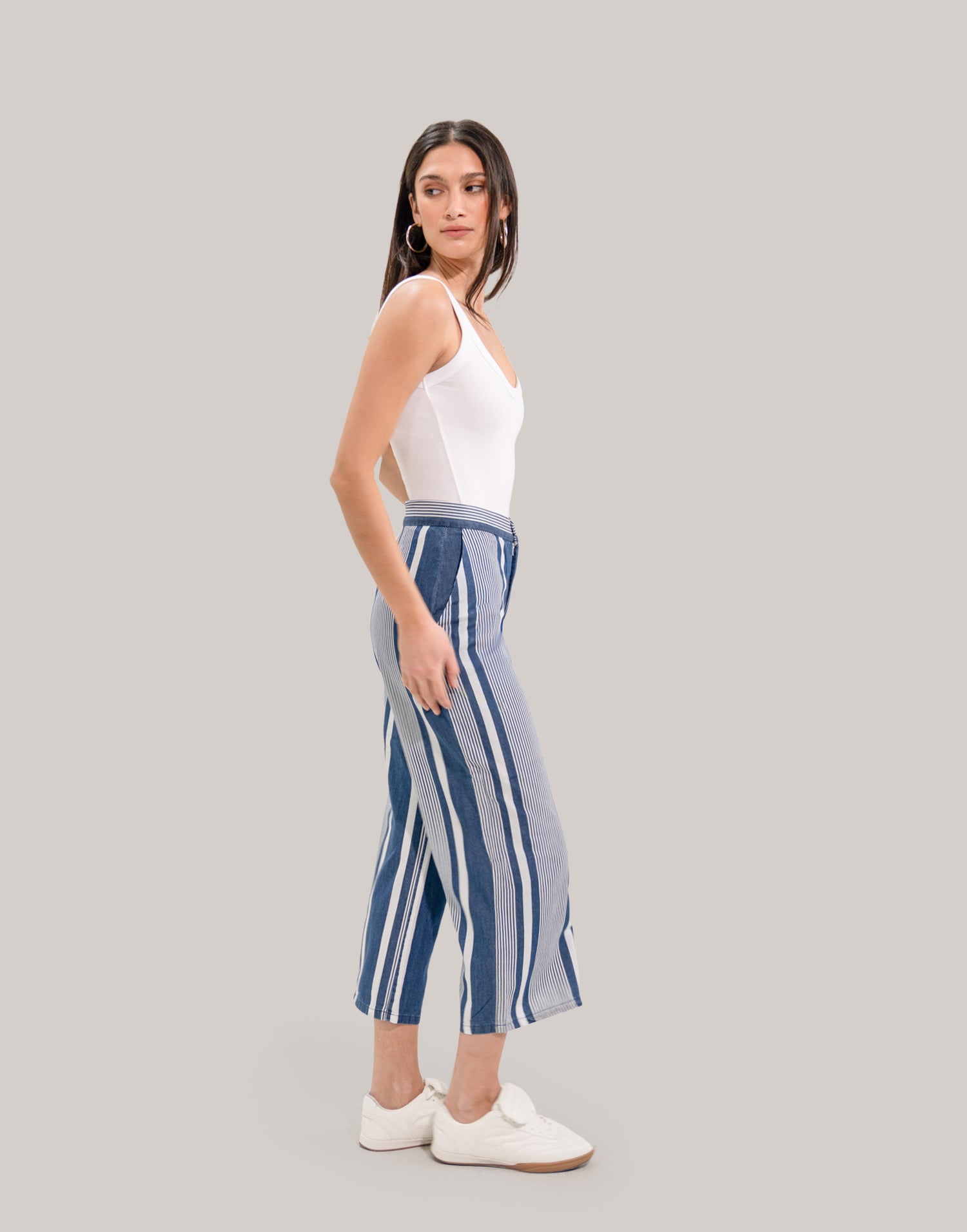 PANTALON LILY COUPE TRÈS ÉVASÉE / RAYS