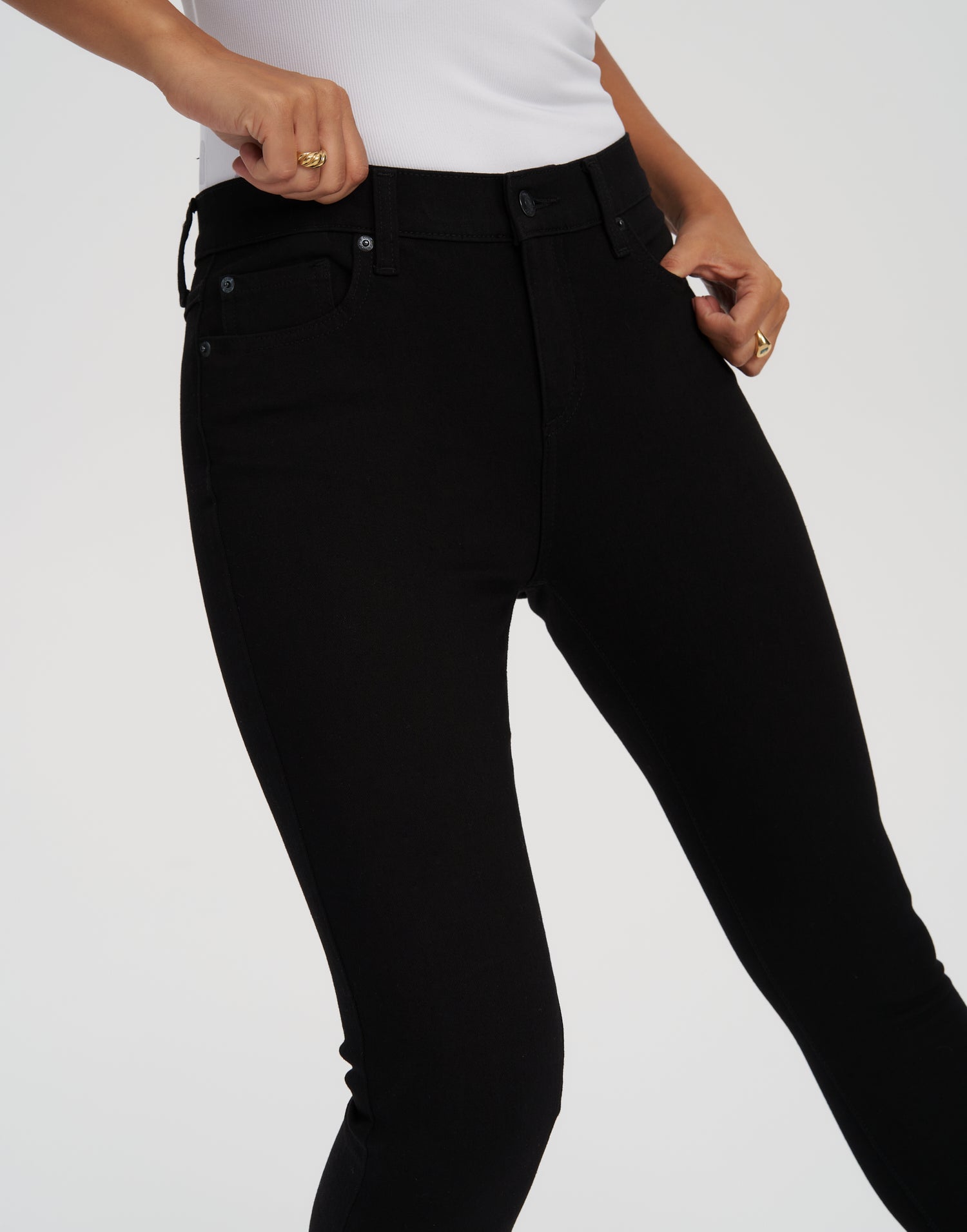 jean noir coupe etroite