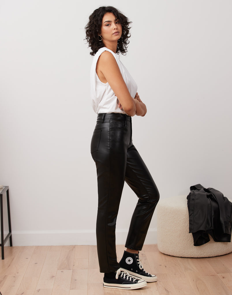 PANTALON EMILY COUPE AJUSTÉE EN CUIR VEGAN / NOIR