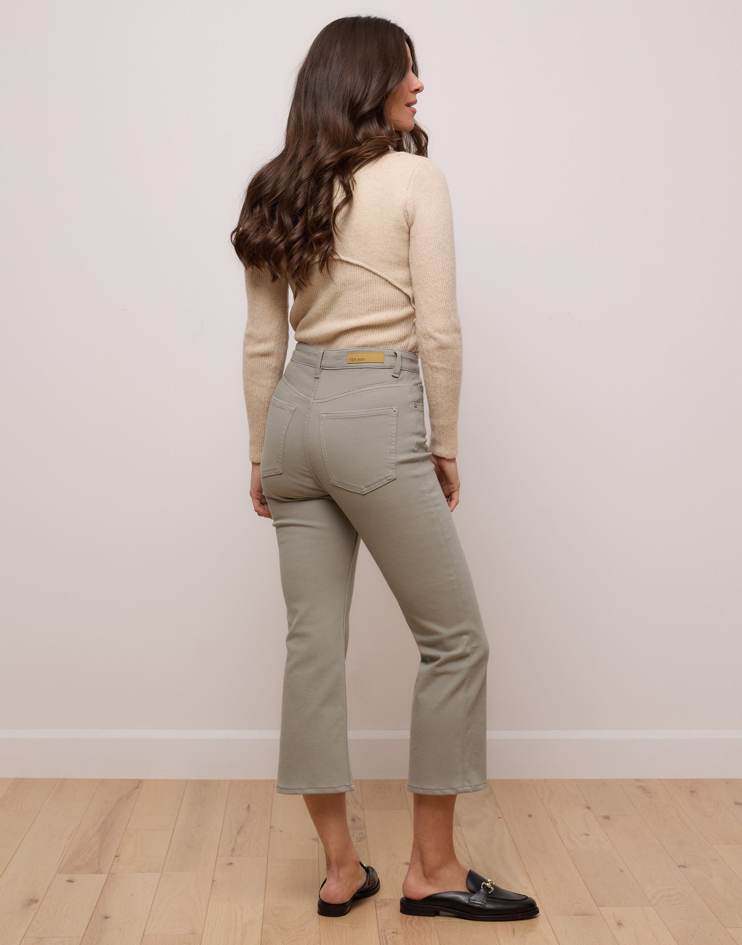 jeans coupe évasée gris vert