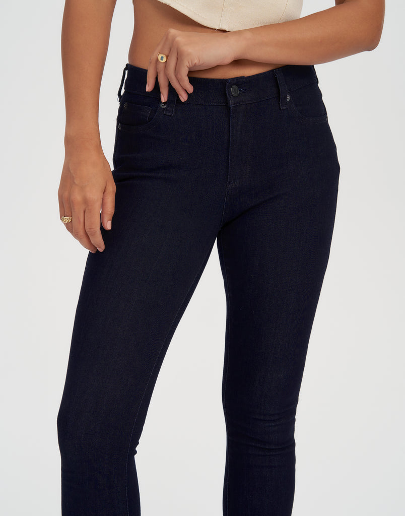 jeans coupe étroite indigo foncé