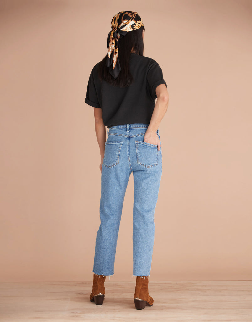 TAILLE HAUTE / CHLOE COUPE DROITE / COCO 2.0 DÉLAVÉ