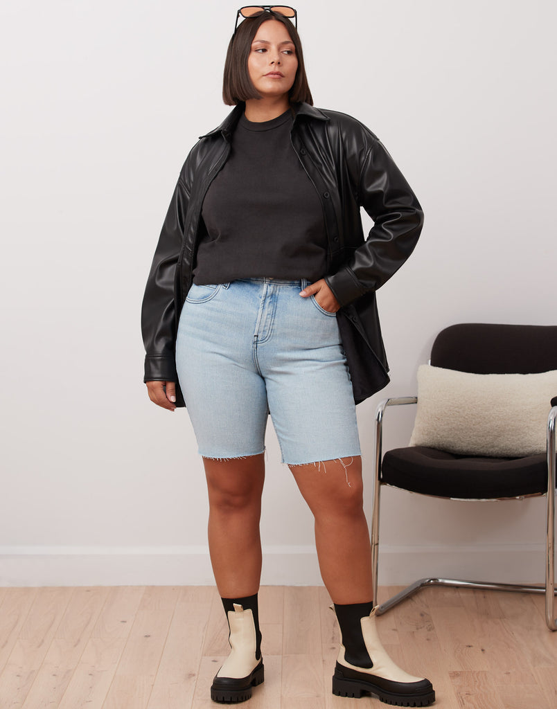 SHORT EN DENIM / CHLOE COUPE DROITE / MIA / 100% COTON