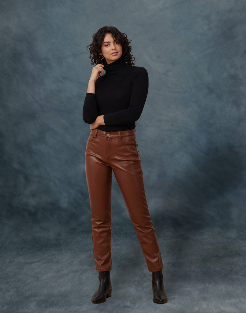 PANTALON EMILY COUPE AJUSTÉE EN CUIR VEGAN / BRUN FONCÉ