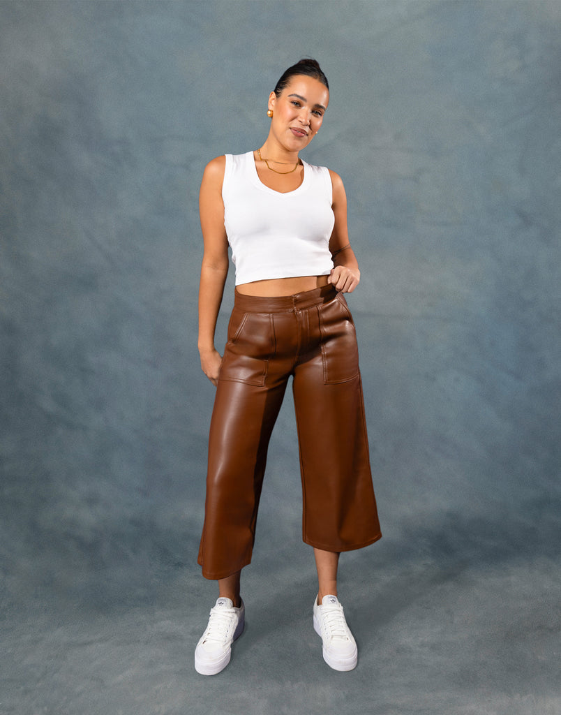 PANTALON LILY COUPE TRÈS ÉVASÉE EN CUIR VEGAN / BRUN FONCÉ