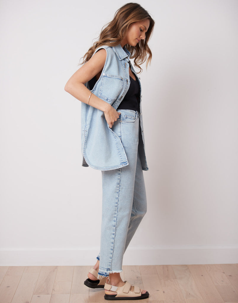 VESTE SANS MANCHES EN DENIM / CHARM