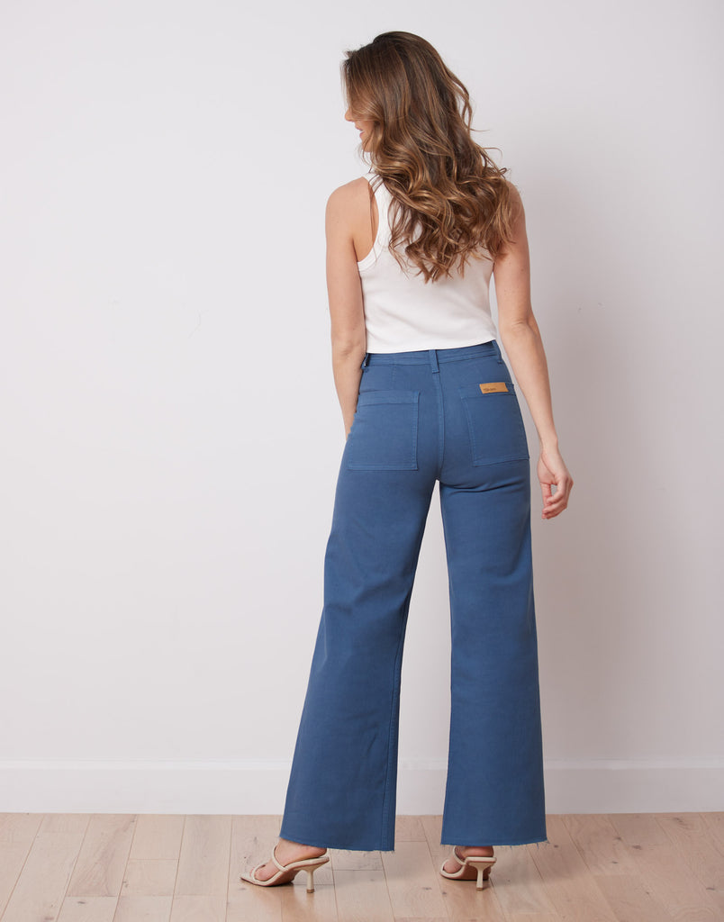 PANTALON LILY COUPE TRÈS ÉVASÉE / BACKPACK BLUE