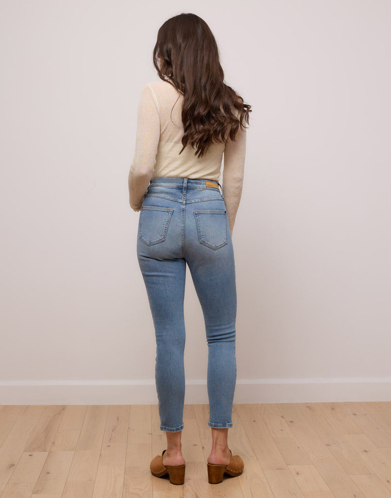 jeans skinny bleu pâle