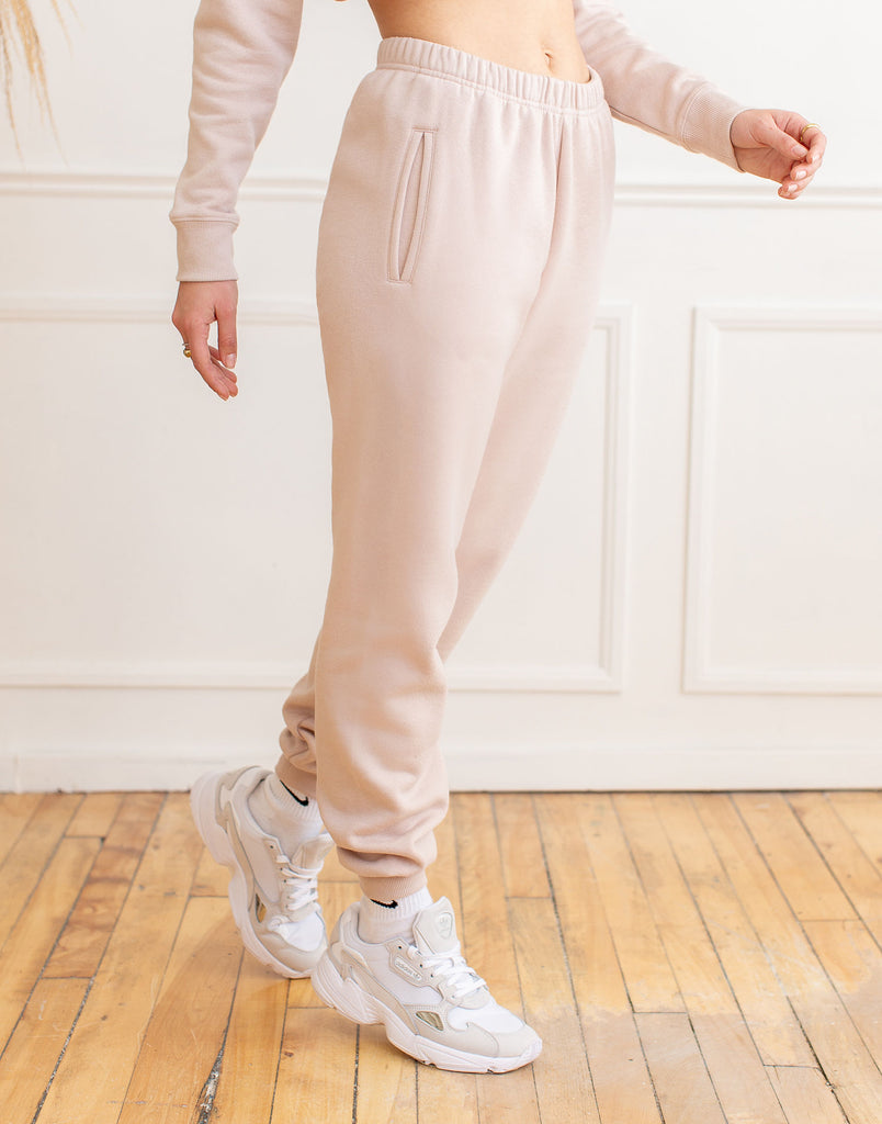 PANTALON DE JOGGING / BEIGE ROSÉ