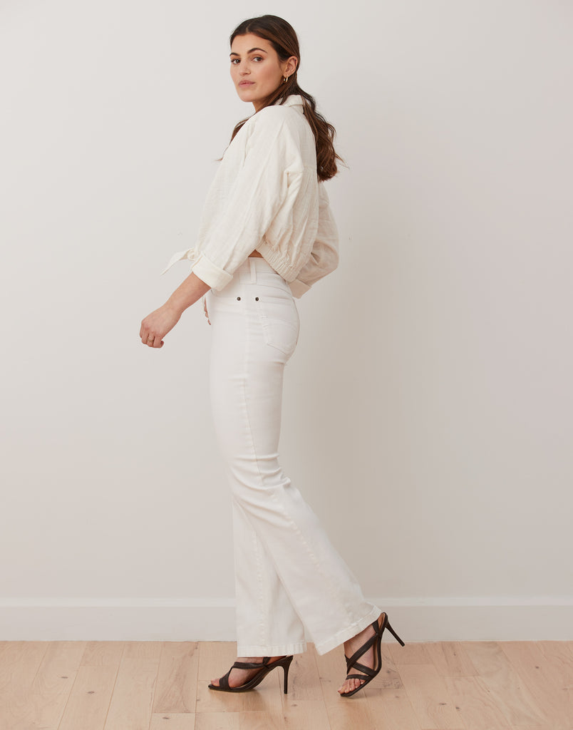 TAILLE CLASSIQUE / ALEX COUPE ÉVASÉE / BLANC / LONGEUR 33"